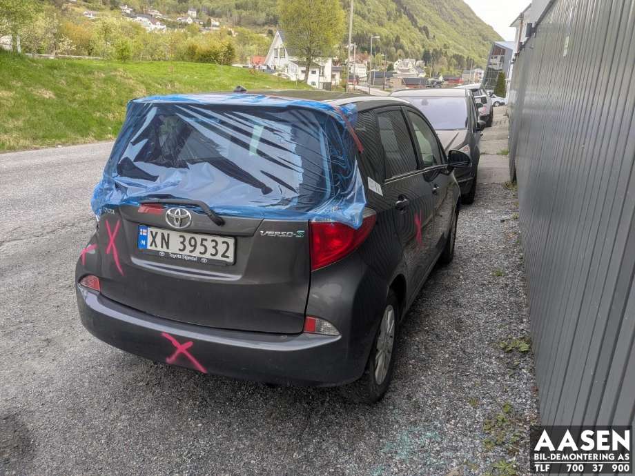 Toyota Verso-S 2011-2015 (COMBI) delebil , Motorkode: 1NR-FE, Girkassekode: 