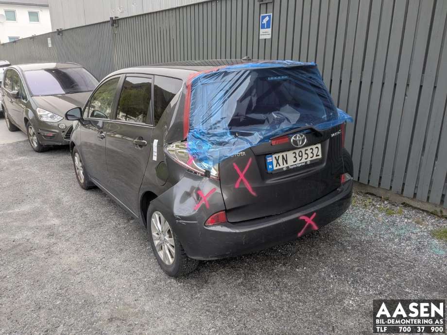 Toyota Verso-S 2011-2015 (COMBI) delebil , Motorkode: 1NR-FE, Girkassekode: 