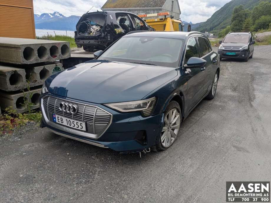 Audi e-tron, 2018->>  delebil , Motorkode: EAS|EAW