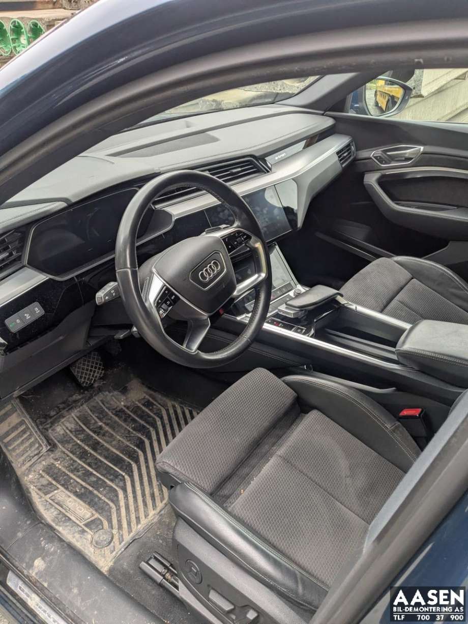 Audi e-tron 2018-->> , Motorkode: EAS|EAW, Girkassekode: 