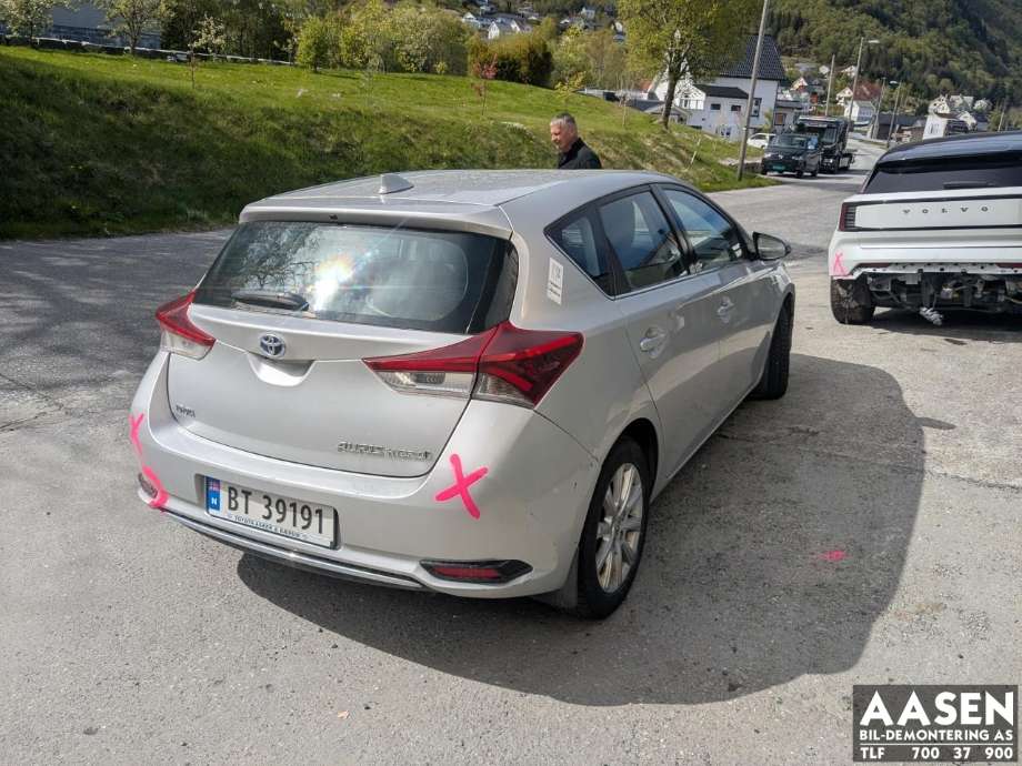 Toyota Auris 2015-2019 (Type II, Fase 2) , Motorkode: 2ZR-FXE, Girkassekode: 