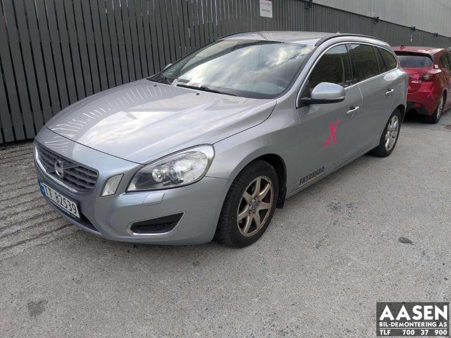 Volvo V60 2010-2013 (Type I, Fase 1) delebil , Motorkode: D4162T, Girkassekode: 1285027