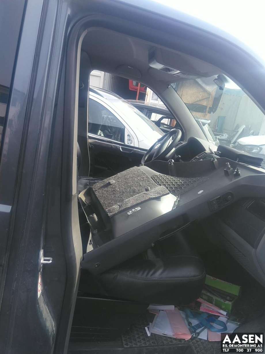 VW Transporter / Caravelle 2003-2009 (Fase 1) (T5) (T5), Motorkode: AXE, Girkassekode: HNC