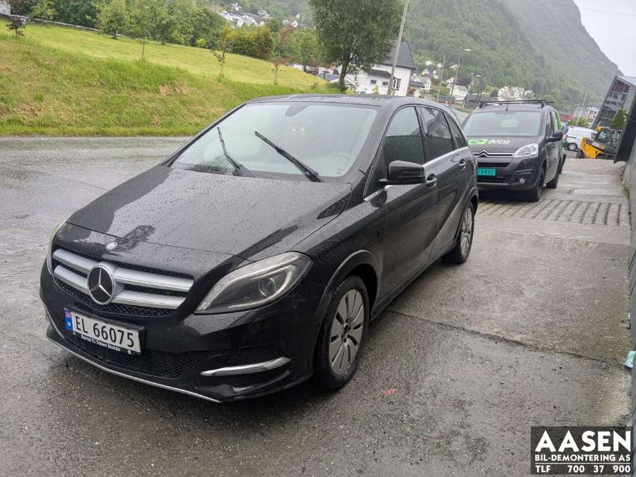 Mercedes B-Klasse, electric drive, 2014-2018 (W242) (W242) delebil , Motorkode: EM0004