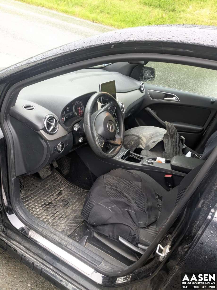 Mercedes B-Klasse, electric drive 2014-2018 (W242) (W242), Motorkode: EM0004, Girkassekode: 