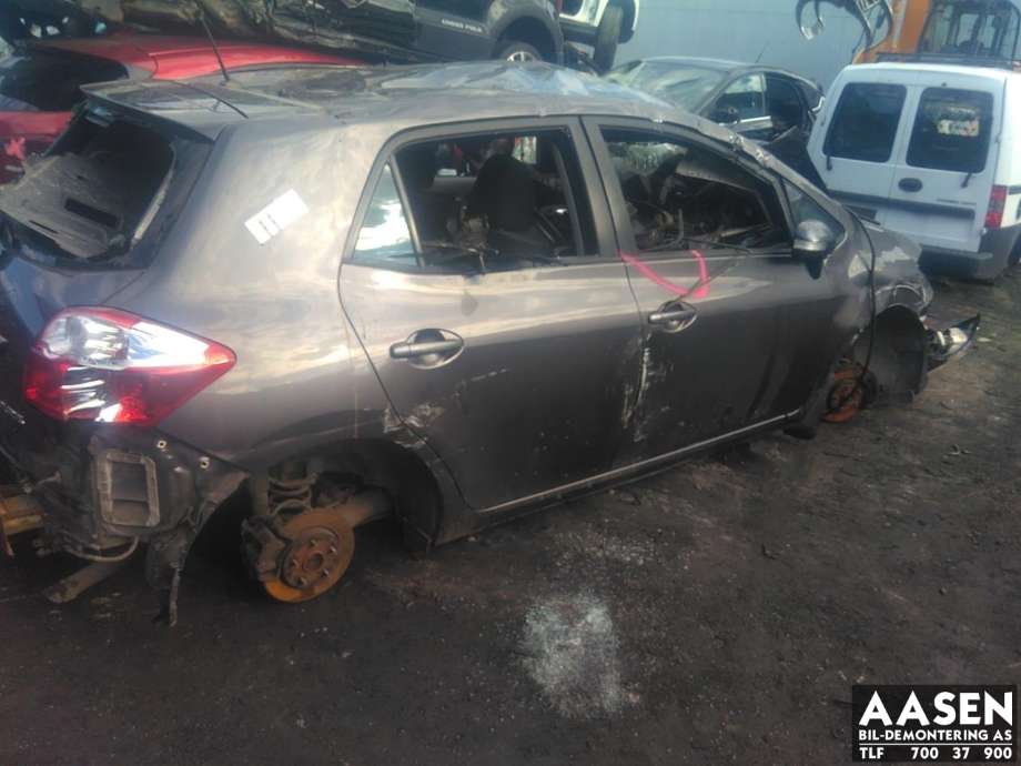 Toyota Auris 2010-2012 (Type I, Fase 2) , Motorkode: 1ND-TV, Girkassekode: 