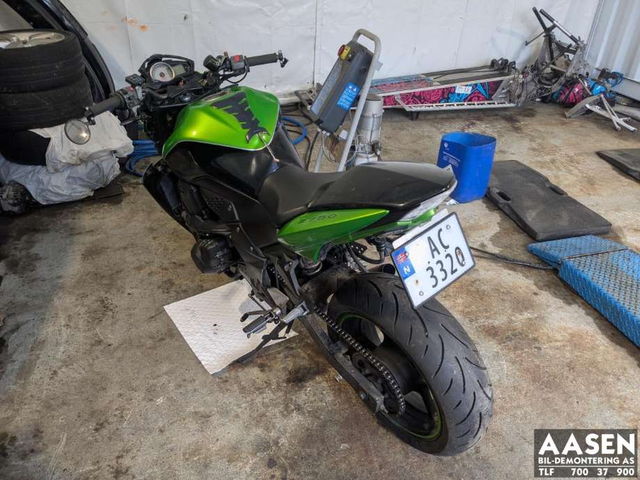 MC Kawasaki Z750 2007-2013 , Motorkode: ZR750JE, Girkassekode: