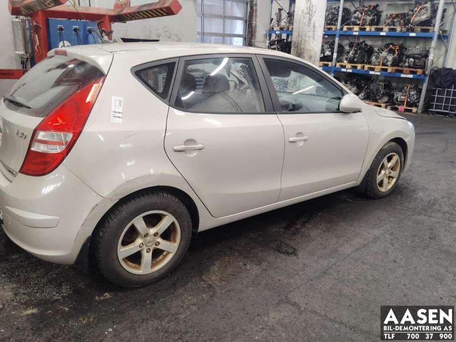 Hyundai i30 2007-2012 (Type I) , Motorkode: D4FB, Girkassekode: