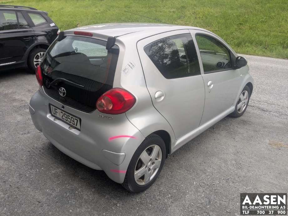 Toyota Aygo 2005-2014 (Type I) delebil , Motorkode: 1KR-FE, Girkassekode: