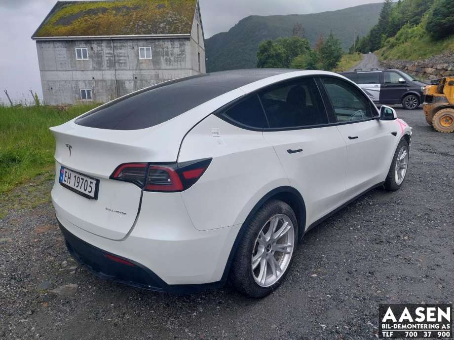 Tesla Model Y 2021-2024 (Type I) , Motorkode: 3D3|4D1, Girkassekode: 