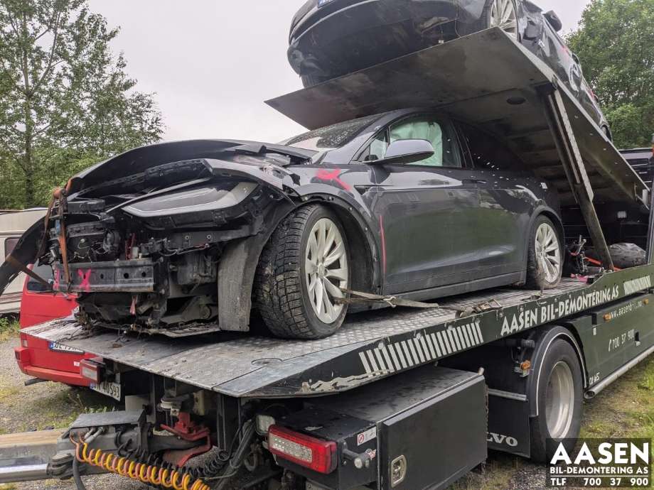 Tesla Model X 2016-->> delebil , Motorkode: L2S|L2S, Girkassekode: