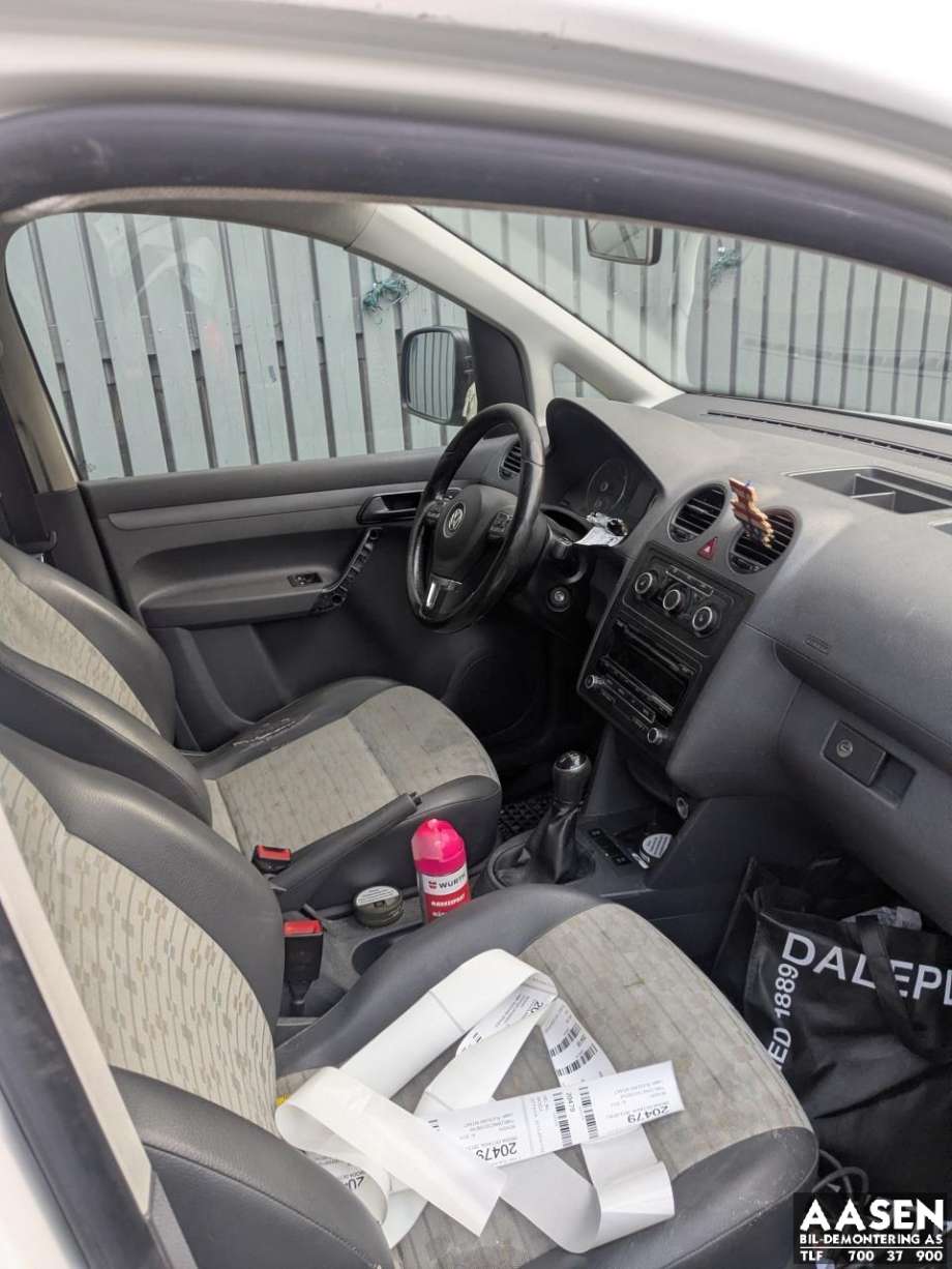 VW Caddy 2010-2015 (Type III, Fase 2) , Motorkode: CAY, Girkassekode: 