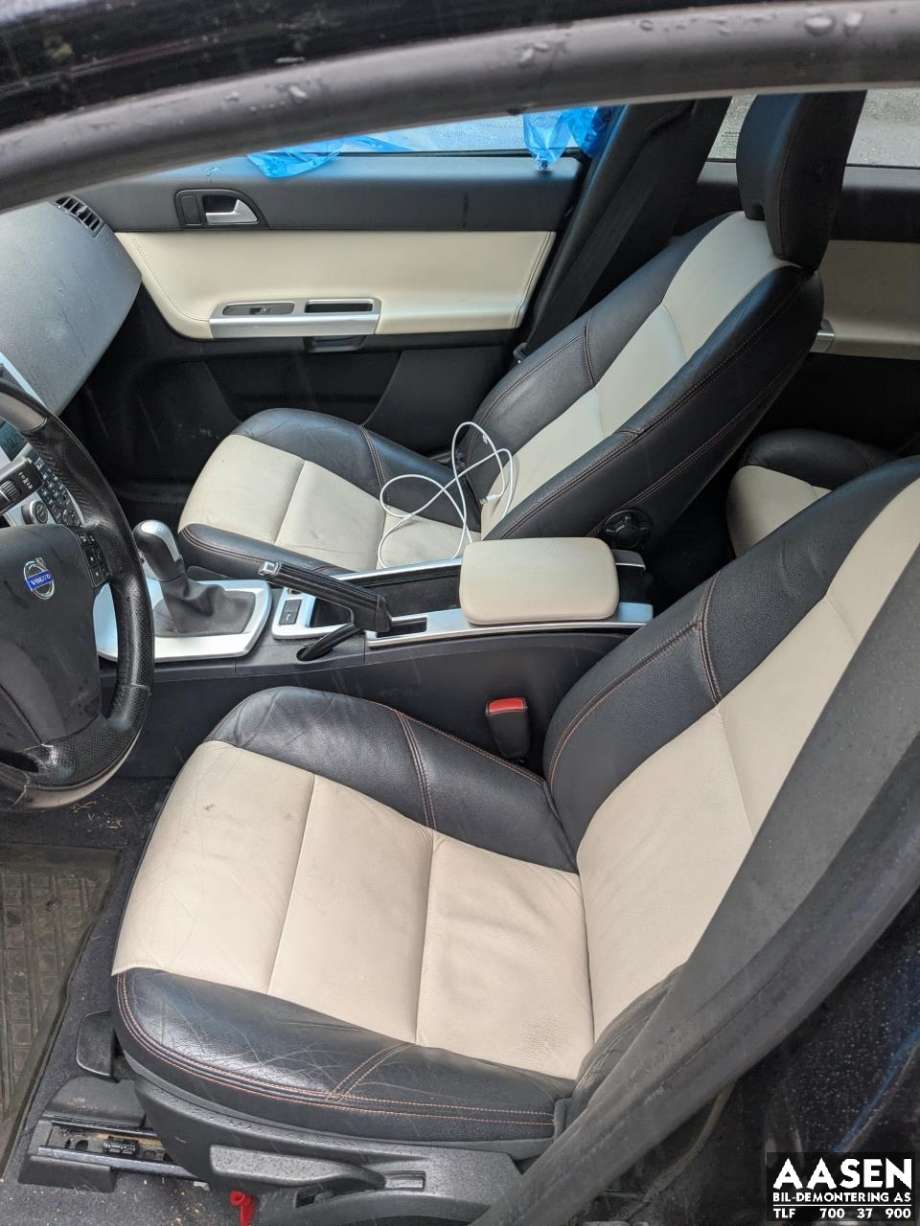 Volvo V50 2007-2012 (Fase 2) delebil , Motorkode: D4162T, Girkassekode: