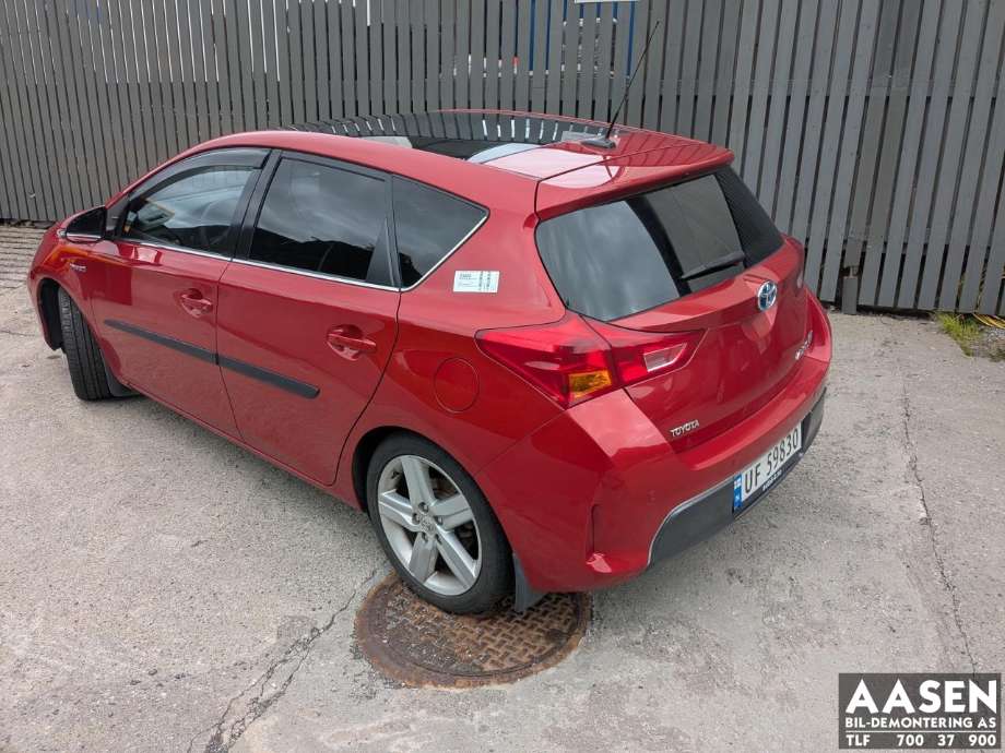 Toyota Auris 2013-2015 (Type II, Fase 1) , Motorkode: 2ZR-FXE, Girkassekode: