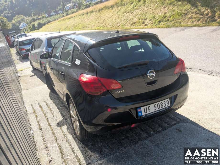 Opel Astra J 2010-2015 , Motorkode: A14XER, Girkassekode: 