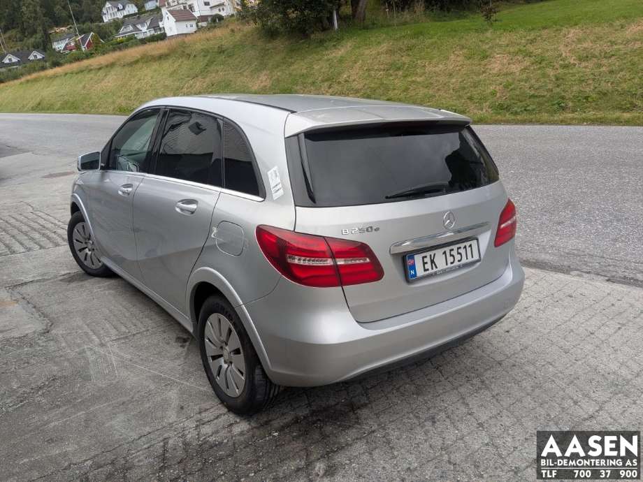 Mercedes B-Klasse, electric drive 2014-2018 (W242) (W242), Motorkode: EM0004, Girkassekode: 