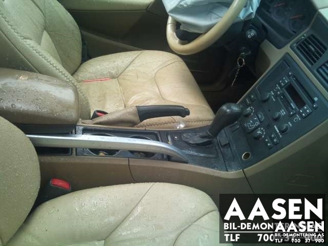 Volvo XC70 2001-2004 (Type I, Fase 1) , Motorkode: , Girkassekode: 