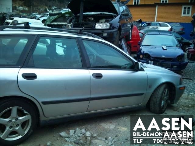 Volvo V40 / S40 2000-2004 (Type I, Fase 2) , Motorkode: , Girkassekode: