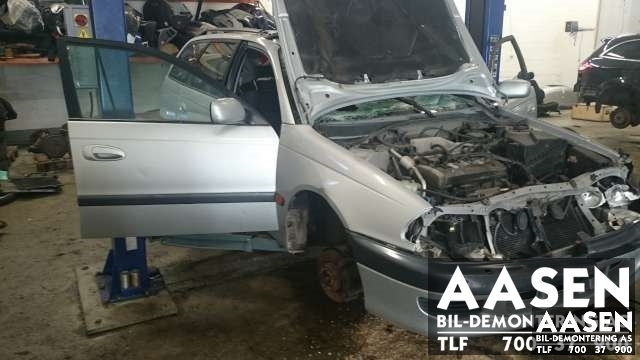 Toyota Avensis 1997-2000 (Type I, Fase 1) , Motorkode: , Girkassekode: