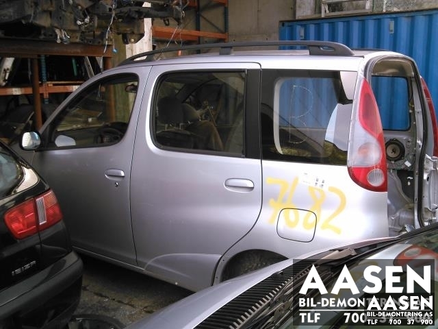 Toyota Yaris Verso 1999-2007 , Motorkode: 2NZ-FE, Girkassekode: 30300-52080
