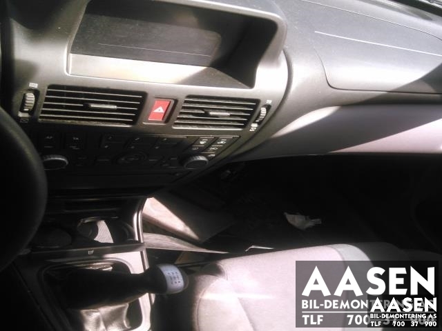 Nissan Almera 2003-2006 (Fase 2) (N16) (N16), Motorkode: QG15DE, Girkassekode: 