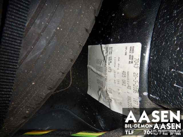 Audi A6 1997-2001 (Type II, Fase 1) (C5) (C5), Motorkode: AFB, Girkassekode: DEW