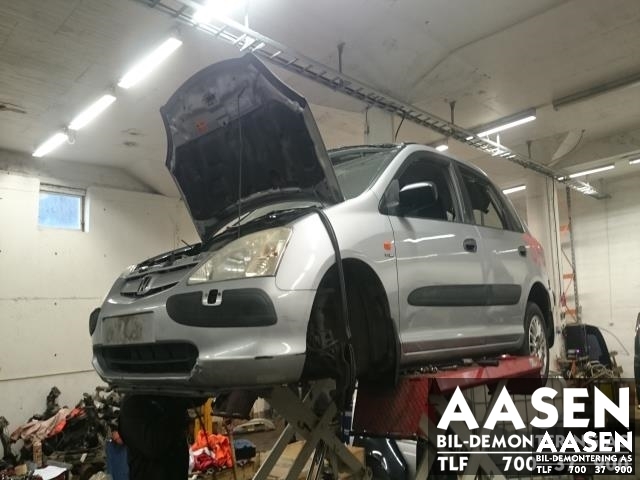 Honda Civic 2001-2005 (Type VII) (ENGELSK) (ENGELSK), Motorkode: D16V1, Girkassekode:
