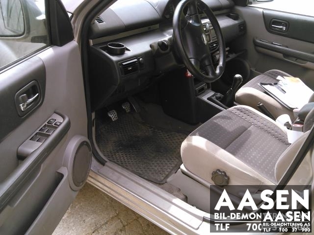 Nissan X-Trail 2002-2007 (T30) (T30), Motorkode: QR20DE, Girkassekode: 320108H500