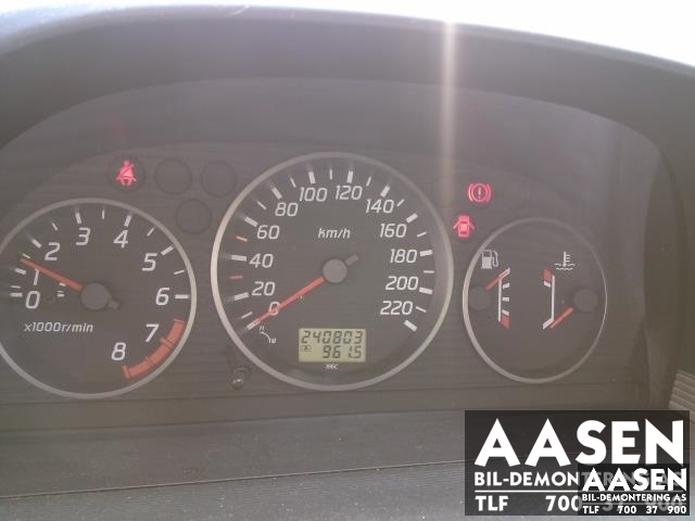Nissan X-Trail 2002-2007 (T30) (T30), Motorkode: QR20DE, Girkassekode: 320108H500