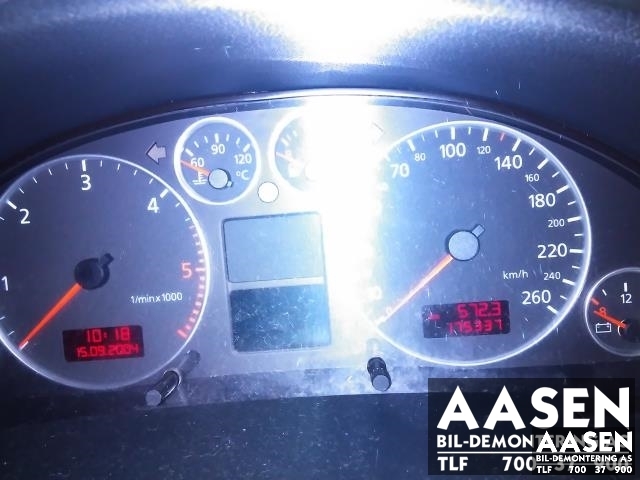 Audi A6 2001-2004 (Type II, Fase 2) (C5) (C5), Motorkode: AVF, Girkassekode: FRK