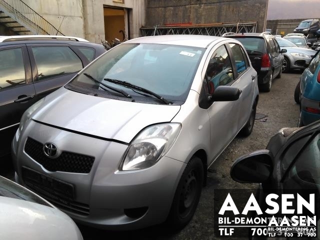 Toyota Yaris 2006-2009 (Type II, Fase 1) , Motorkode: 1KR-FE, Girkassekode: 