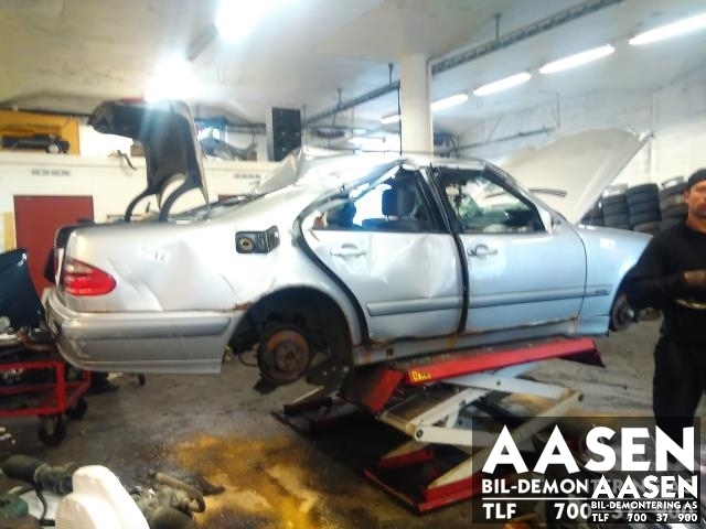 Mercedes E-Klasse 1995-2000 (Fase 1) (W210) (W210), Motorkode: OM611.961, Girkassekode: 