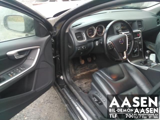 Volvo V60 2010-2013 (Type I, Fase 1) , Motorkode: D4162T, Girkassekode: 1285027