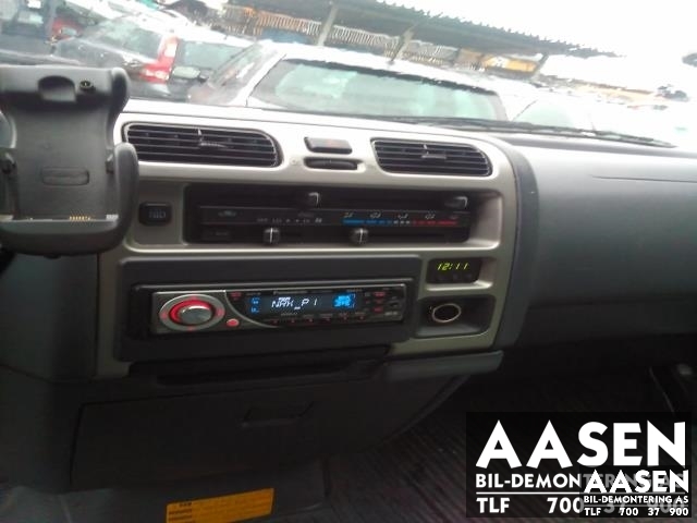 Toyota Hiace 2007-2012 (Fase 3) , Motorkode: 2KD-FTV, Girkassekode: 33030-26A60