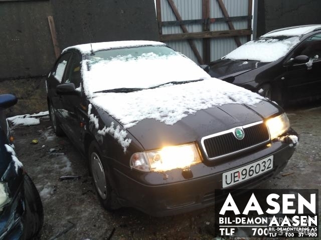 Škoda Octavia 1997-2000 (Type I, Fase 1) , Motorkode: AKL, Girkassekode: DUU