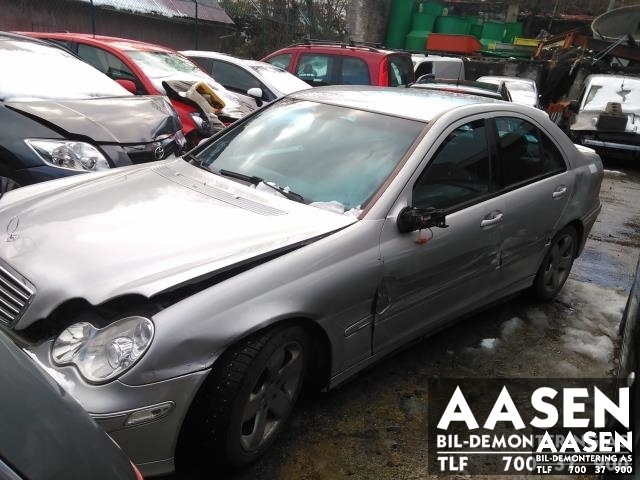 Mercedes C-Klasse 2000-2004 (Fase 1) (W203) (W203), Motorkode: OM611.962, Girkassekode: 722699 02