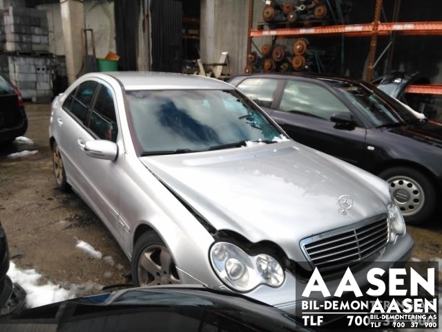 Mercedes C-Klasse 2000-2004 (Fase 1) (W203) (W203), Motorkode: OM611.962, Girkassekode: 722699 02