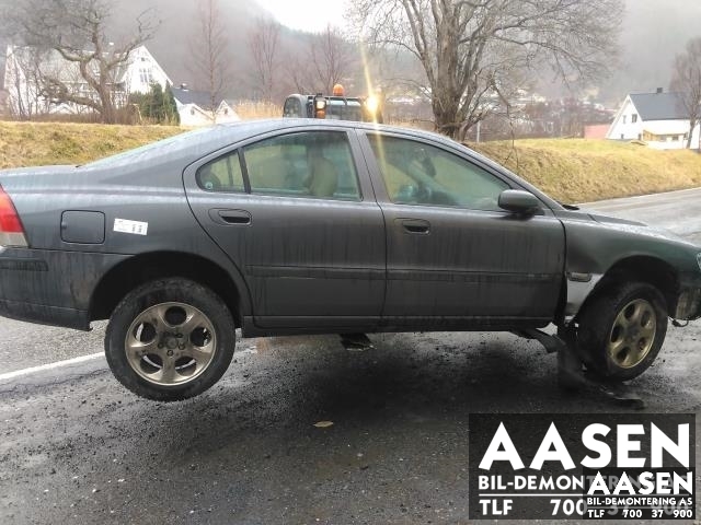 Volvo S60 2000-2004 (Type I, Fase 1) , Motorkode: B5204T5, Girkassekode: