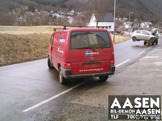 VW Transporter / Caravelle 1990-2003 (T4) (T4), Motorkode: AXL, Girkassekode: DRH