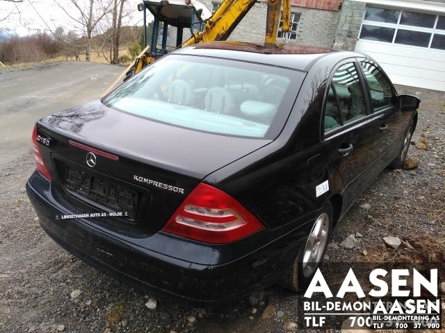 Mercedes C-Klasse 2000-2004 (Fase 1) (W203) (W203), Motorkode: M271.946, Girkassekode: 722695 03