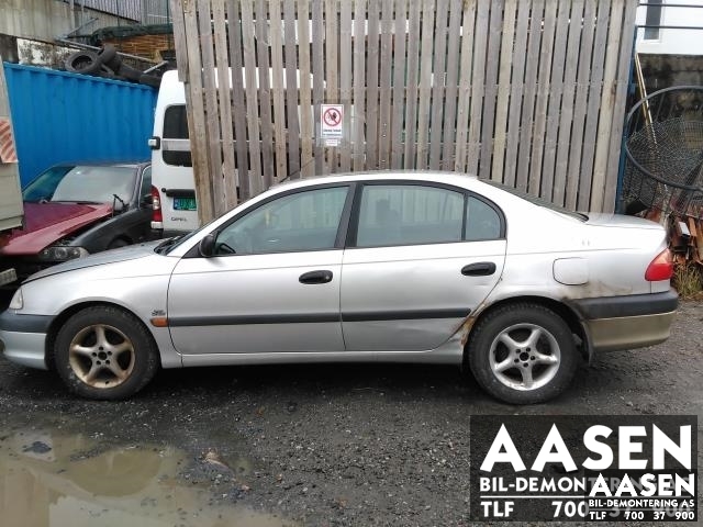 Toyota Avensis 2000-2003 (Type I, Fase 2) , Motorkode: 1CD-FTV, Girkassekode: