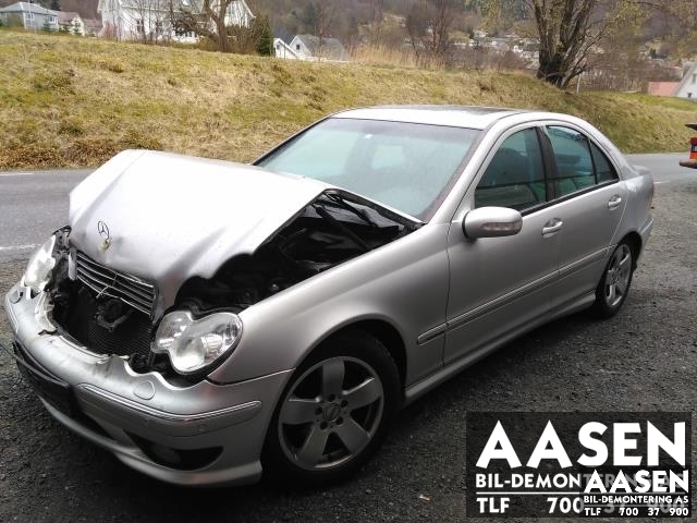 Mercedes C-Klasse 2000-2004 (Fase 1) (W203) (W203), Motorkode: M271.946, Girkassekode: 722695 04