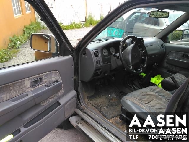 Nissan King Cab 1998-2001 (Fase 1) (D22) (D22), Motorkode: TD25TI, Girkassekode: