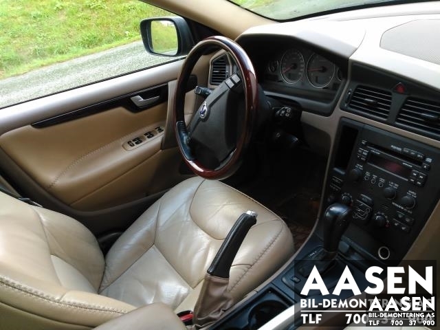 Volvo XC70 2001-2004 (Type I, Fase 1) , Motorkode: B5254T2, Girkassekode: AW50/51 AWD