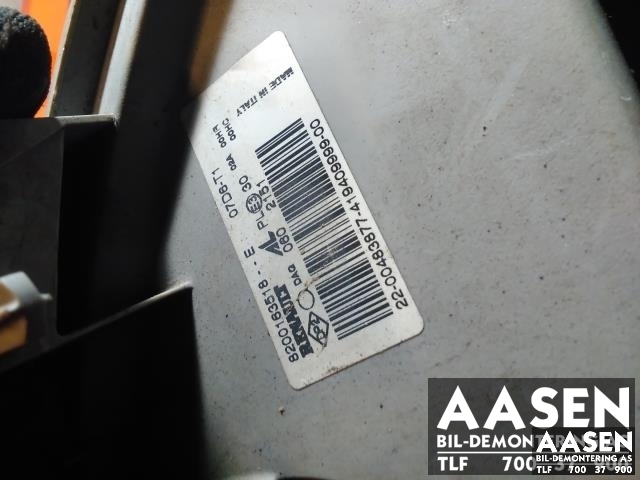 Frontlykt høyre halogen til Nissan Interstar 2004-2010 (220048387741940999900|)