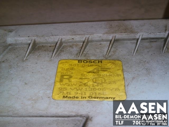 Frontlykt høyre halogen til Ford Galaxy 1996-2000 (Type I)  (BOSCH|7M1941016E|)