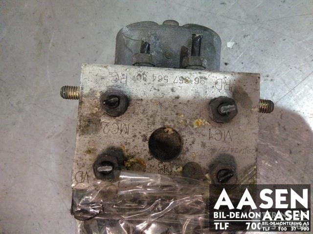 ABS sentral til Peugeot Partner 2002-2008 (Type I, Fase 2)  (BOSCH|9635756480|)