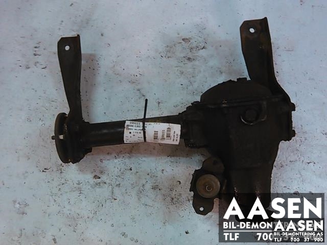 Kardang klokke foran til Hyundai Galloper 1998-2003