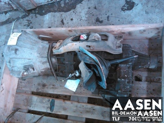 Girkasse 4WD komplett til Toyota Hiace 1996-2001 (Fase 1) (33030-2F120|)