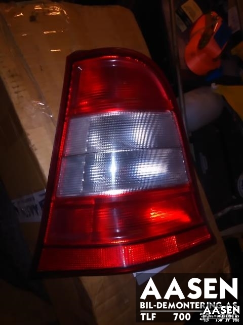 Baklykt venstre til Mercedes A-Klasse 1998-2004 (W168) (W168) (A 168 820 05 64|)